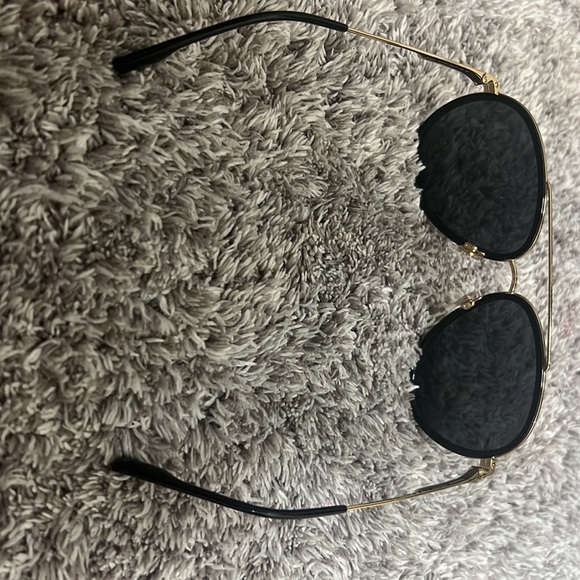 Burberry Sunglasses for sale at almost a third of the original price - Picture 4 of 6